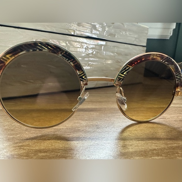 Alain Mikli 631 sunglasses gold and brown - Picture 3 of 6